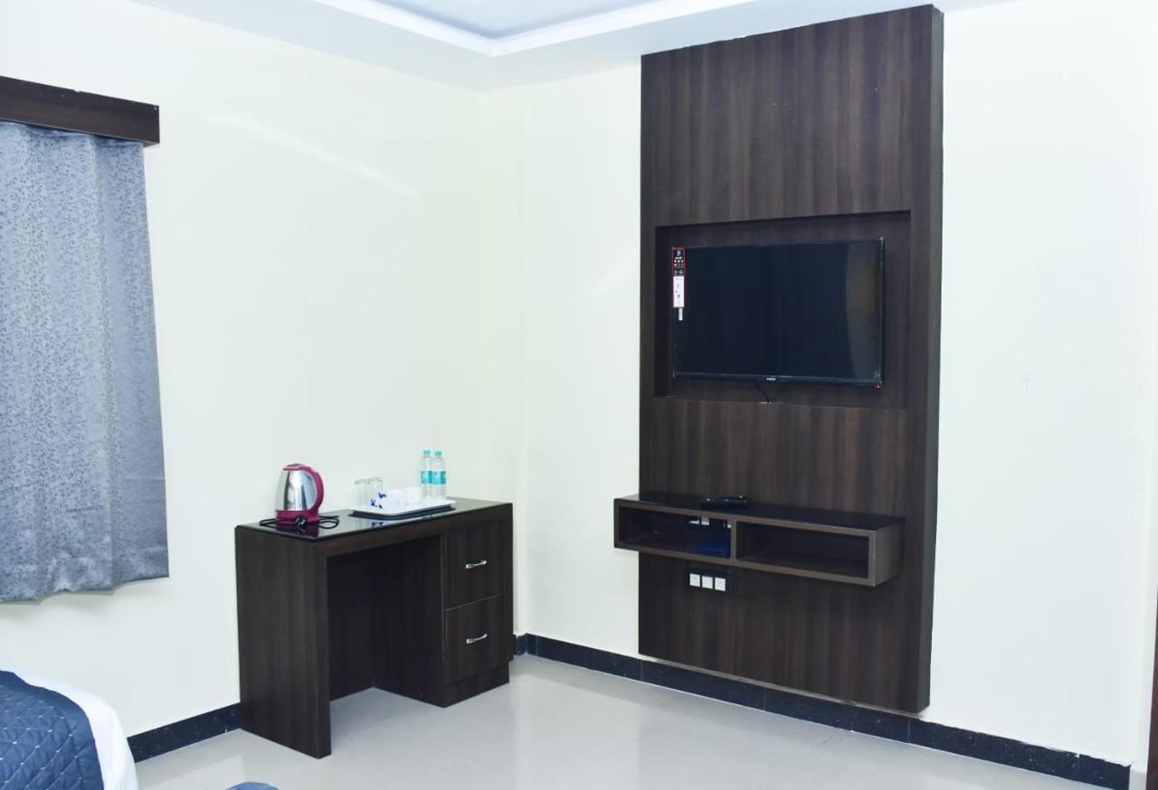 Hotel La Gowri, Coorg Мадикери Экстерьер фото